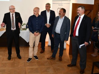 Ministr zdravotnictví navštívil výjezdovou základnu ZZS JčK v Táboře